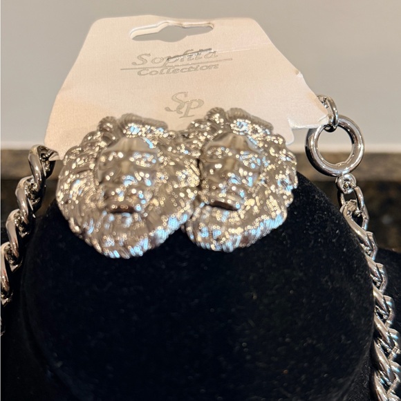 Silver Lion Head Statement Necklace - Picture 3 of 3